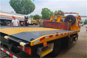 铜鼓附近拖车电话号码服务