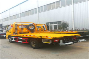 铜鼓附近拖车救援搭电